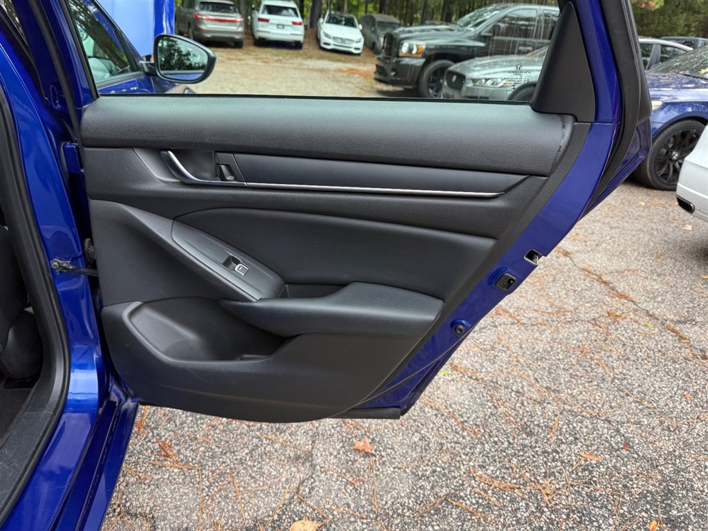 Used 2018 Honda Accord Sport image 20