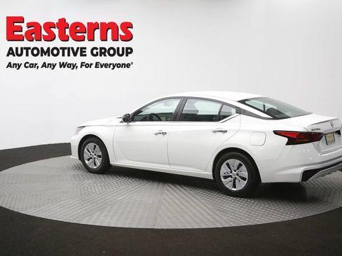 Used 2024 Nissan Altima 2.5 S FWD image 64