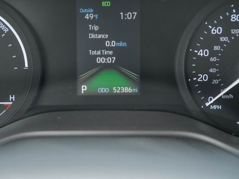 Used 2021 Toyota Sienna XLE image 45