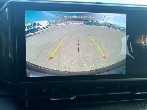 Used 2024 Jeep Wrangler Sport S image 4