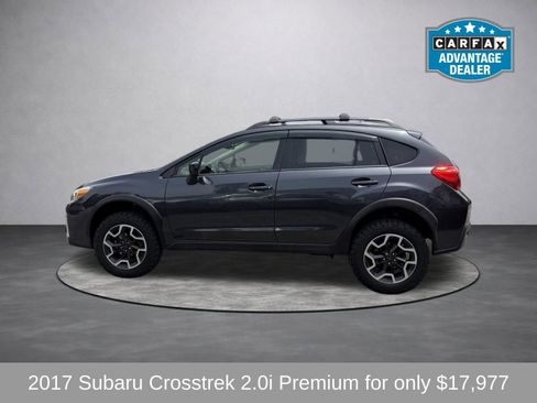 Used 2017 Subaru Crosstrek 2.0i Premium w/ Moonroof Package AWD/4WD image 4