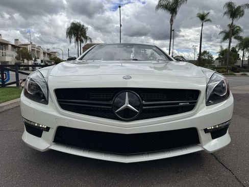 Used 2015 Mercedes-Benz SL 63 AMG image 16