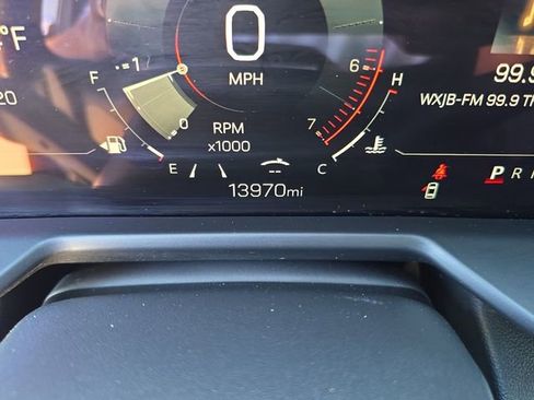 Certified 2025 GMC Acadia Elevation image 29