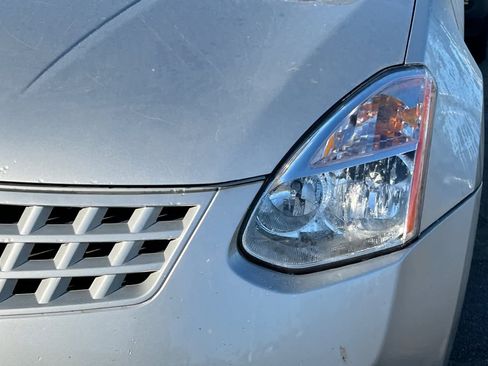 Used 2010 Nissan Rogue S image 11