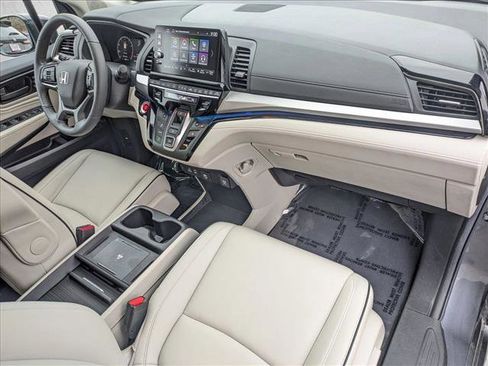 Used 2025 Honda Odyssey Touring image 25