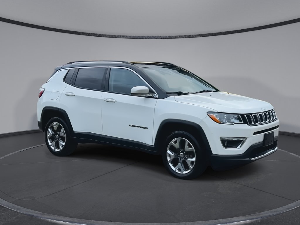 Used 2019 Jeep Compass Limited w/ Safety & Security Group AWD/4WD image 2