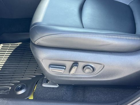 Used 2024 Toyota RAV4 XLE Premium image 17