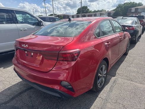 Used 2023 Kia Forte LXS FWD image 2