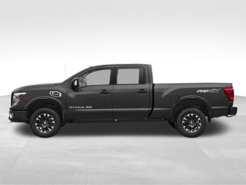 Used 2019 Nissan Titan PRO-4X w/ Pro-4x Convenience Package AWD/4WD image 6
