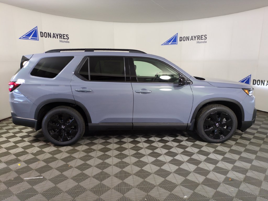 New 2026 Honda Pilot Black Edition image 7