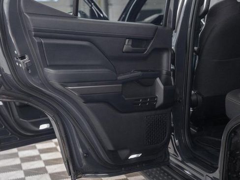 Used 2025 Toyota 4Runner SR5 image 39