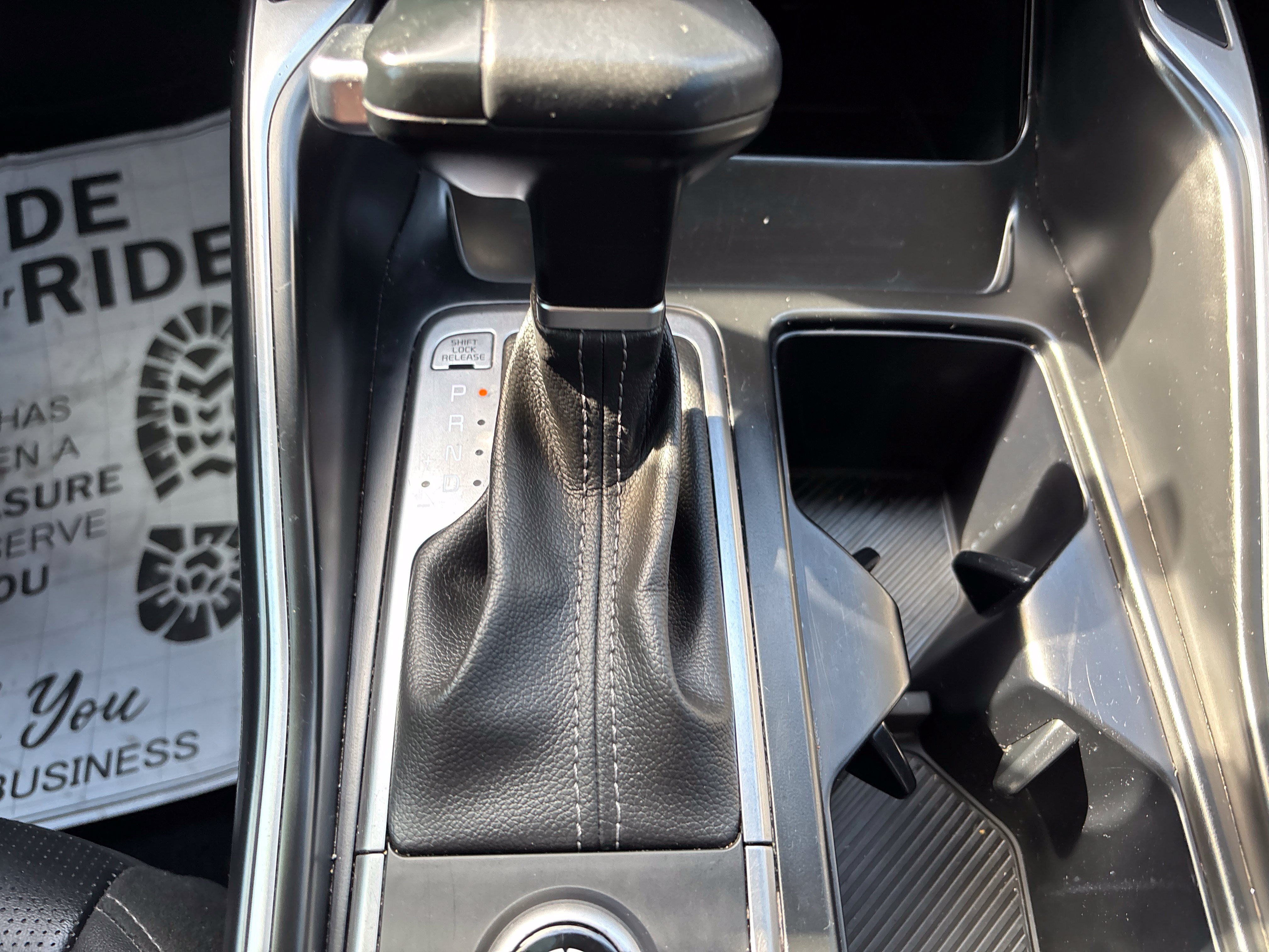 Used 2024 Kia Sorento S w/ Panoramic Sunroof Package FWD image 29