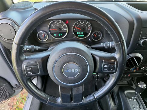 Used 2016 Jeep Wrangler Unlimited Sport w/ Quick Order Package 24S AWD/4WD image 17