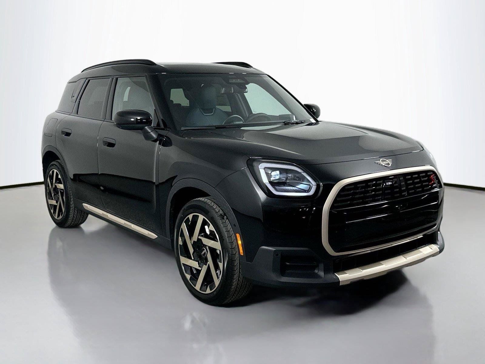 Used 2025 MINI Cooper Countryman S w/ Comfort Package Max AWD/4WD image 3