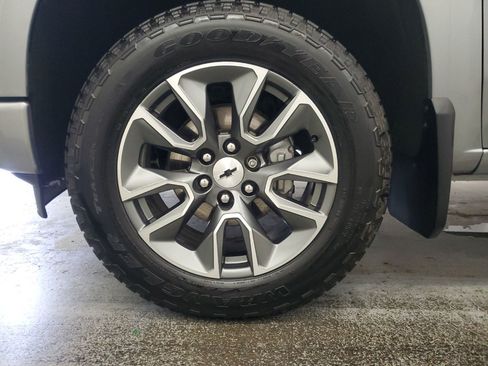 Used 2025 Chevrolet Silverado 1500 RST AWD/4WD image 8