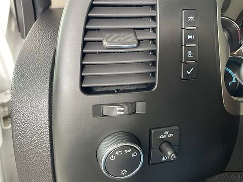 Used 2009 Chevrolet Silverado 1500 W/T image 14