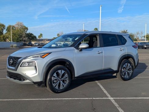 Certified 2023 Nissan Rogue SV image 2
