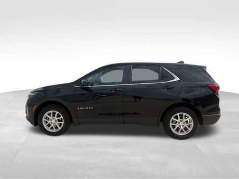 Certified 2023 Chevrolet Equinox LT w/ Driver Convenience Package image 5