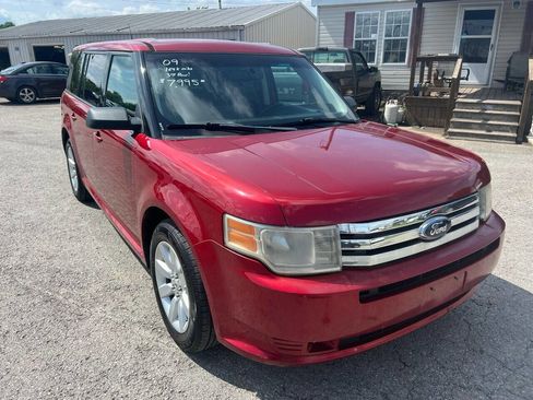 Used 2009 Ford Flex SE image 3