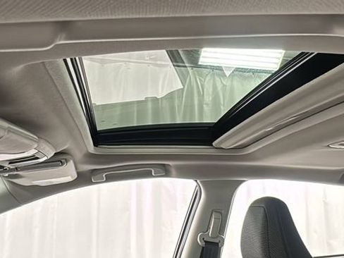 Certified 2024 Subaru Crosstrek 2.0i Premium image 38