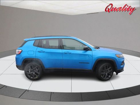 New 2026 Jeep Compass Latitude image 2