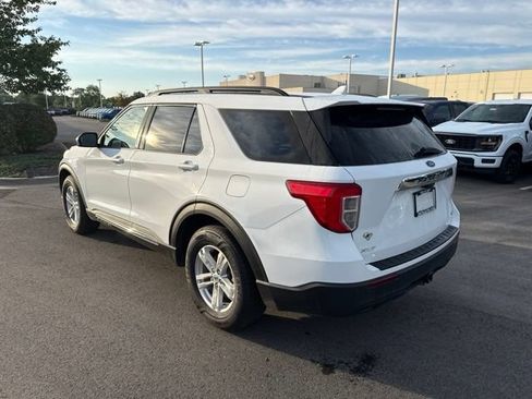 Used 2020 Ford Explorer XLT w/ Comfort Package AWD/4WD image 4