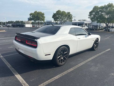 Used 2018 Dodge Challenger R/T w/ Quick Order Package 28P T/A RWD image 3