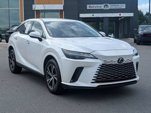 Used 2023 Lexus RX 350 FWD image 2