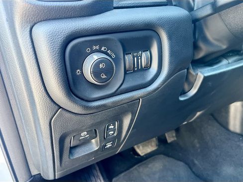 Used 2025 RAM 1500 Big Horn AWD/4WD image 10