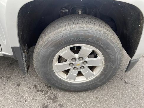 Used 2019 Chevrolet Colorado W/T w/ WT Convenience Package AWD/4WD image 26
