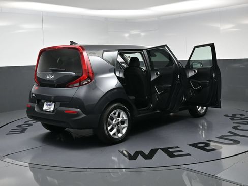 Used 2022 Kia Soul LX w/ Technology Package FWD image 26