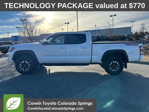 Used 2023 Toyota Tacoma TRD Off-Road w/ Technology Package image 5