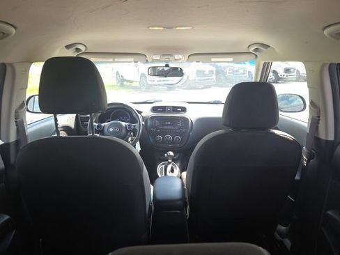 Used 2018 Kia Soul image 12