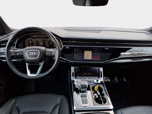 Used 2025 Audi Q7 3.0T Premium Plus image 13