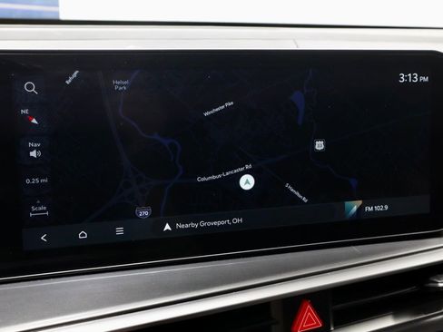 Used 2025 Kia Sorento S w/ Panoramic Sunroof Package FWD image 3