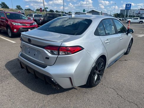 Used 2024 Toyota Corolla SE FWD image 7