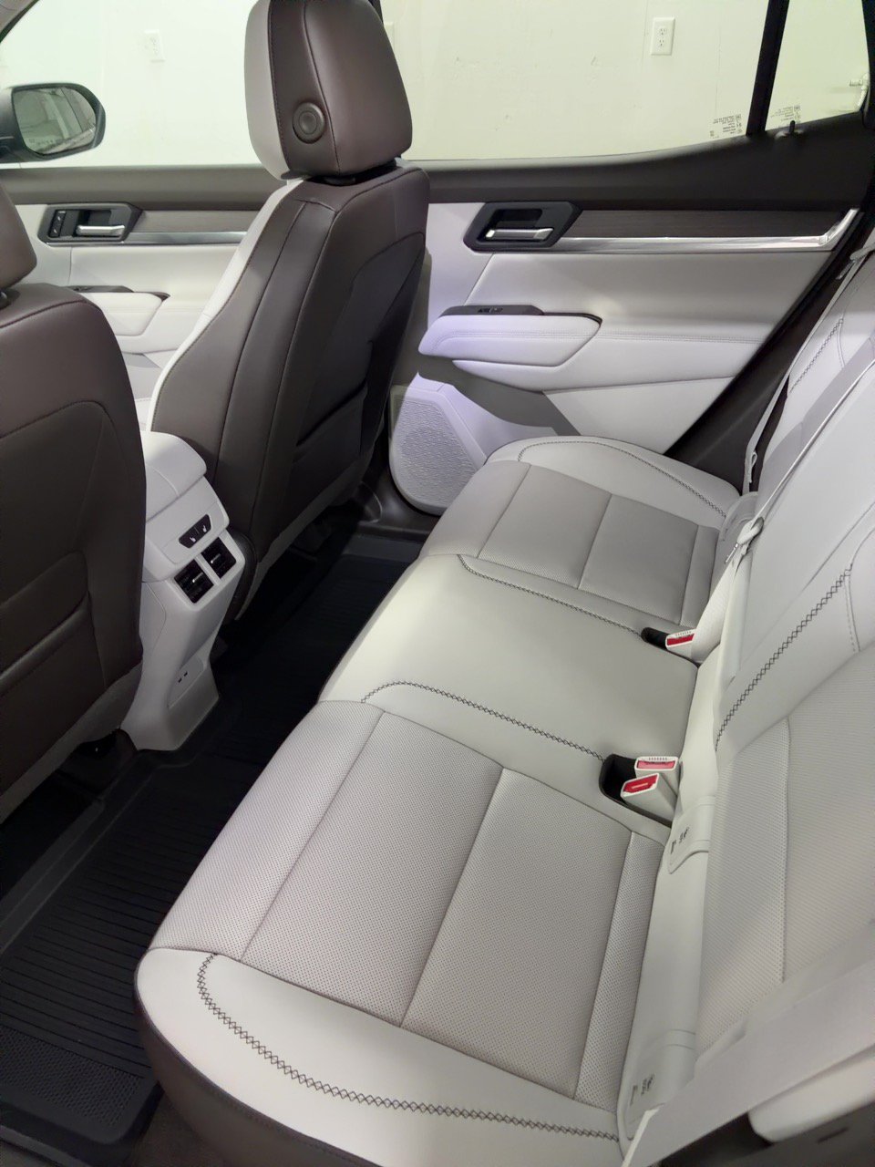 New 2027 GMC Terrain Denali w/ LPO, Floor Liner Package AWD/4WD image 12