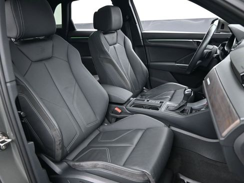 Used 2020 Audi Q3 2.0T Prestige image 28