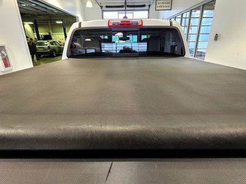 Used 2022 Chevrolet Colorado ZR2 AWD/4WD image 10