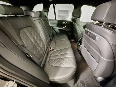 New 2026 BMW X5 xDrive40i w/ M Sport Package AWD/4WD image 29