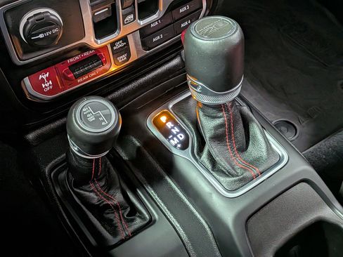 Used 2023 Jeep Wrangler Unlimited Rubicon 392 AWD/4WD image 27