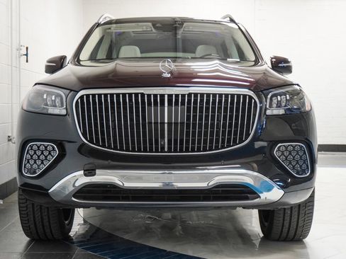 Used 2024 Mercedes-Benz Maybach GLS 600 4MATIC image 37