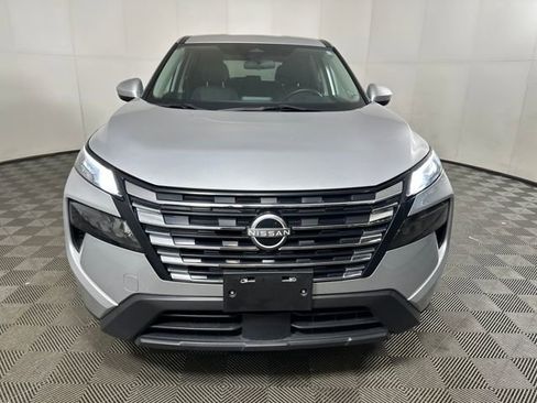 Used 2024 Nissan Rogue SV image 8