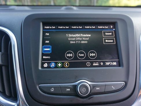 Used 2020 Chevrolet Equinox LT FWD image 11