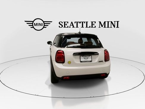 Used 2024 MINI Cooper SE FWD image 9
