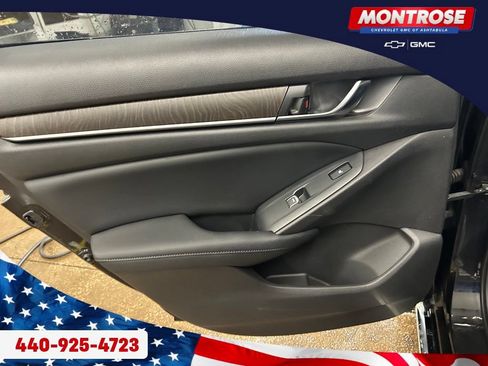 Used 2018 Honda Accord Touring image 21