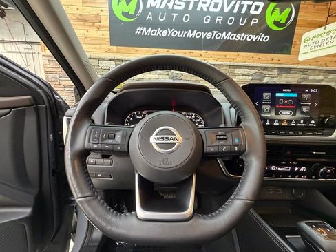 Used 2021 Nissan Rogue SL w/ Premium Package AWD/4WD image 17
