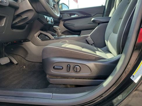 Used 2022 Chevrolet TrailBlazer LT AWD/4WD image 19