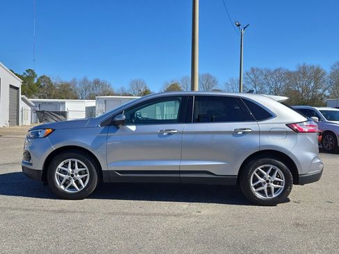 Used 2024 Ford Edge SEL image 11