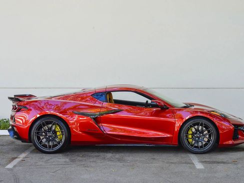 Used 2024 Chevrolet Corvette Z06 image 15